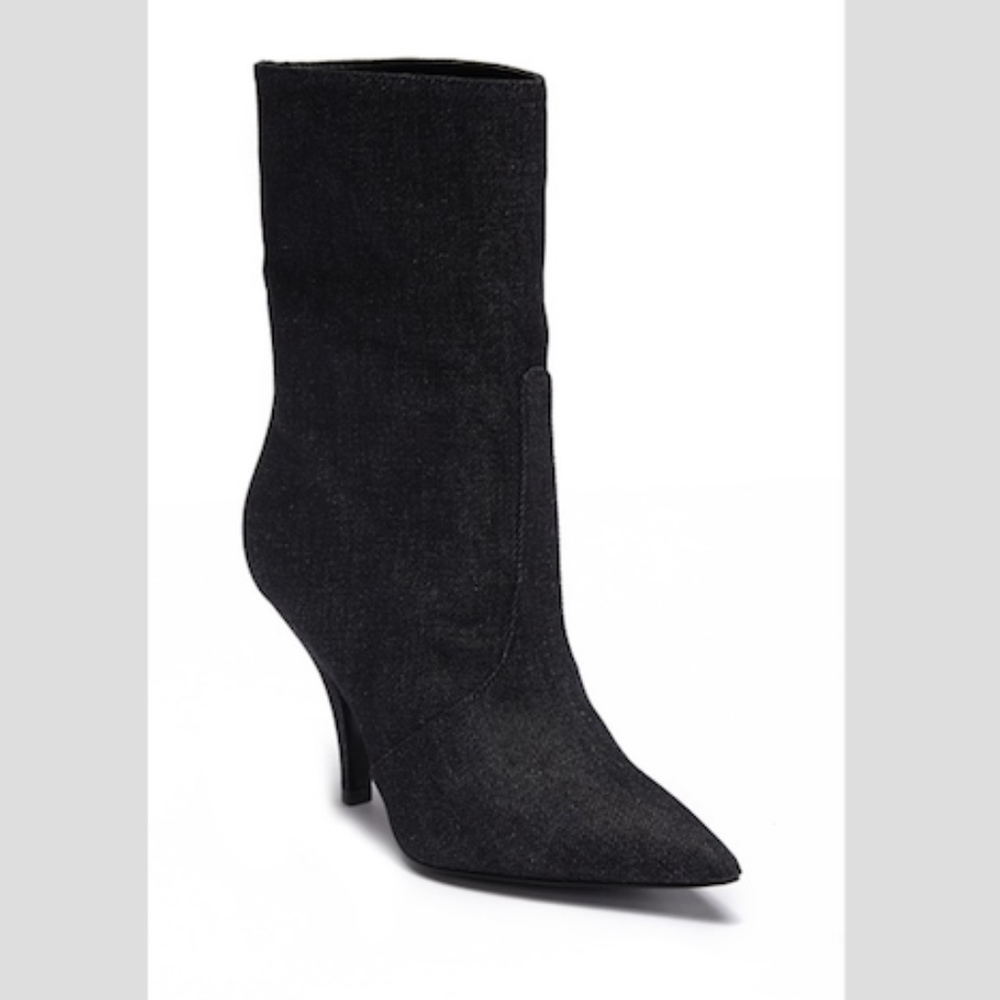 NEW IN BOX - KENDALL & KYLIE Mid Calf Boot :)